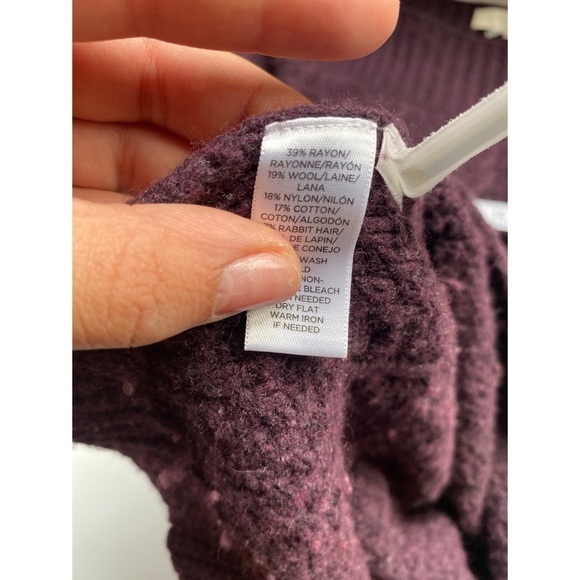 Ann Taylor Loft Cable Knit Long Sleeve Sweater - Picture 6 of 8